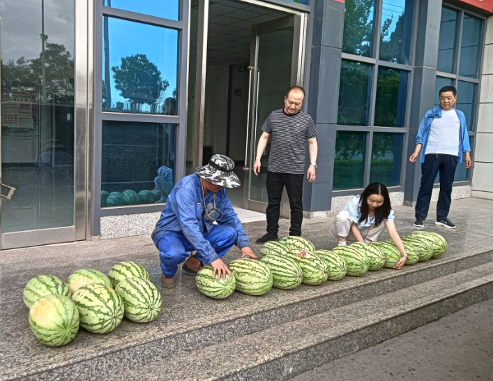 豐收公司持續開展夏日送清涼活動